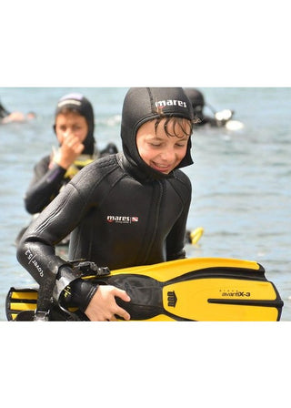 Mares Rover junior 5mm wetsuit.